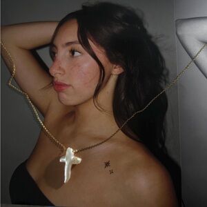 Elegant Gold and Pearl Cross Necklace